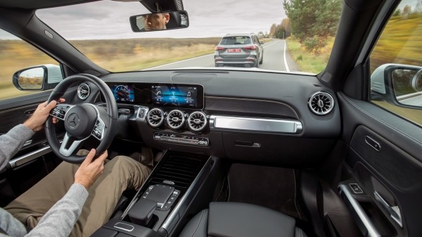 Ранжируем кроссоверы Mercedes-Benz GLA и GLB 250 4matic Ранжируем кроссоверы Mercedes-Benz GLA и GLB 250 4matic