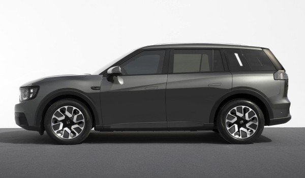 Кроссовер Niutron NV: последователь электроскутеров