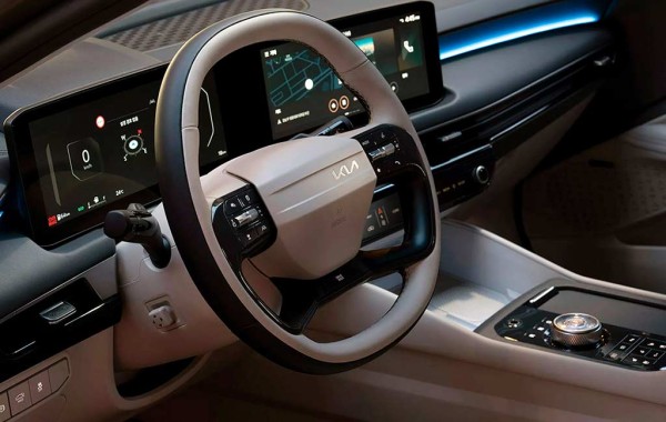 Рестайлинговый KIA K8 получил серьезно измененную внешность в стиле моделей K3 и K4 Рестайлинговый KIA K8 получил серьезно измененную внешность в стиле моделей K3 и K4