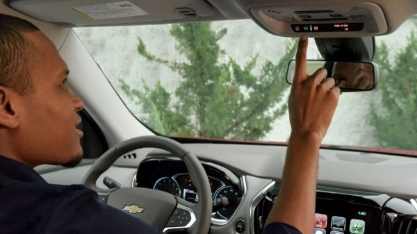 Дайджест дня: Веста с ESP, Jaguar без машин и другие события индустрии Дайджест дня: Веста с ESP, Jaguar без машин и другие события индустрии