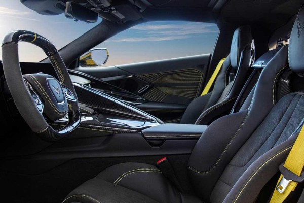 Новый Chevrolet Corvette ZR1 C8 оказался мощнее гиперкара Bugatti Veyron Новый Chevrolet Corvette ZR1 C8 оказался мощнее гиперкара Bugatti Veyron