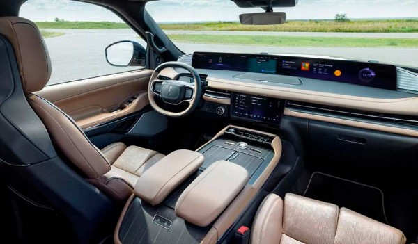 Американцы представили роскошный внедорожник Lincoln Navigator 2025 года Американцы представили роскошный внедорожник Lincoln Navigator 2025 года