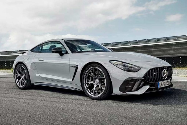 В Гудвуде представлен Mercedes-AMG GT 63 Pro: это треково-ориентированный вариант купе