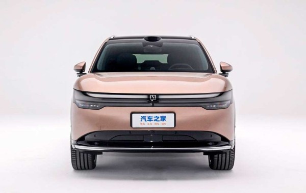 В Китае представлен электрический кроссовер Zeekr 7X: прямой конкурент Tesla Model Y В Китае представлен электрический кроссовер Zeekr 7X: прямой конкурент Tesla Model Y