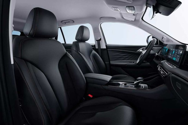 Новый MG HS оказался перелицованной копией китайского кроссовера Roewe RX5 Новый MG HS оказался перелицованной копией китайского кроссовера Roewe RX5