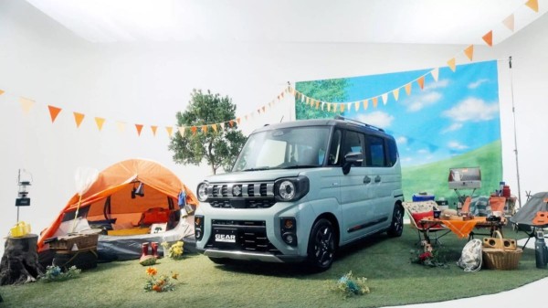 Новый Suzuki Spacia Gear: микровэн в шкуре кроссовера Новый Suzuki Spacia Gear: микровэн в шкуре кроссовера