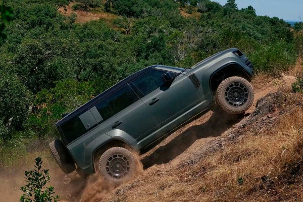 Представлен топовый 635-сильный внедорожник Land Rover Defender Octa Представлен топовый 635-сильный внедорожник Land Rover Defender Octa
