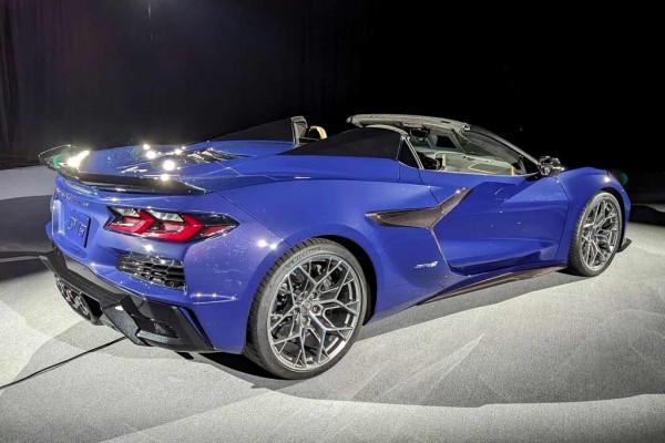 Новый Chevrolet Corvette ZR1 C8 оказался мощнее гиперкара Bugatti Veyron Новый Chevrolet Corvette ZR1 C8 оказался мощнее гиперкара Bugatti Veyron