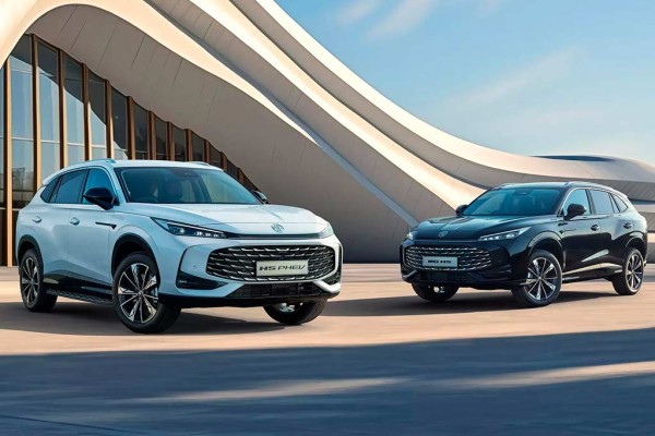 Новый MG HS оказался перелицованной копией китайского кроссовера Roewe RX5 Новый MG HS оказался перелицованной копией китайского кроссовера Roewe RX5