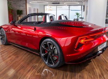 MG Cyberster: спортивный электрический родстер доступен в России