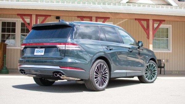 Обновление внедорожника Lincoln Aviator 2025 года разочаровало экспертов Обновление внедорожника Lincoln Aviator 2025 года разочаровало экспертов