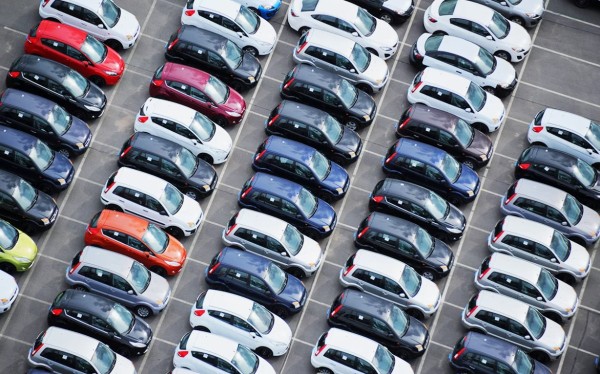 Продажи новых автомобилей в России установили новый рекорд за 4 месяца Продажи новых автомобилей в России установили новый рекорд за 4 месяца