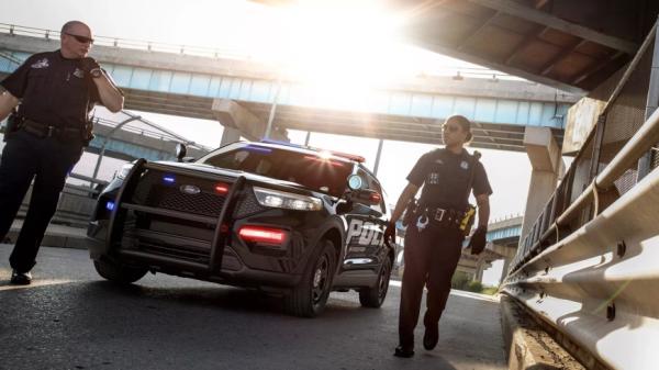 В полицейских версиях внедорожника Ford Explorer нашли большую неисправность В полицейских версиях внедорожника Ford Explorer нашли большую неисправность