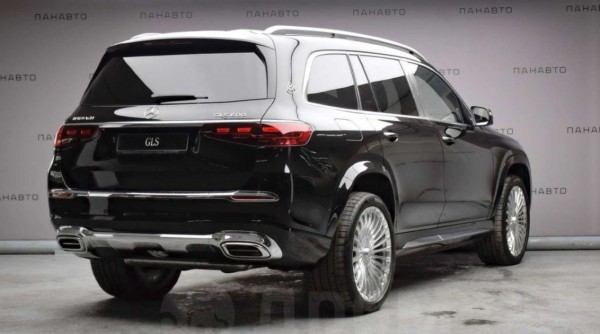 В России на продажу выставили очень дорогой немецкий внедорожник В России на продажу выставили очень дорогой немецкий внедорожник