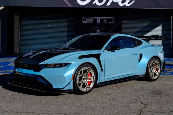 Ford Mustang GTD: самая мощная товарная версия модели с 826-сильным движком Ford Mustang GTD: самая мощная товарная версия модели с 826-сильным движком