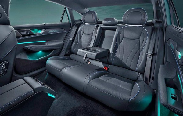 В гамме нового Volkswagen Passat B9 таки появился седан: его представили в Китае В гамме нового Volkswagen Passat B9 таки появился седан: его представили в Китае