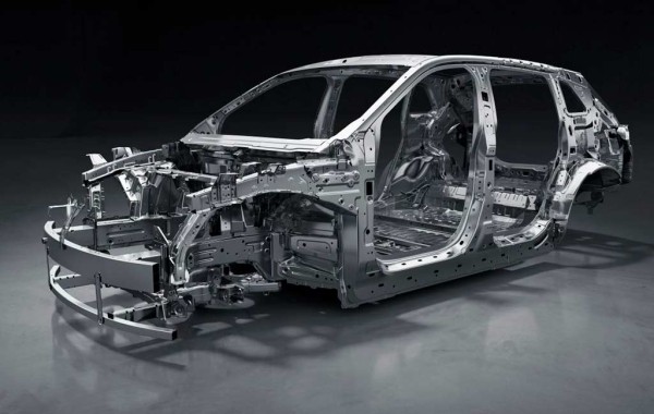 В начале 2025 года в России появится гибридный кроссовер Exlantix ET от Chery В начале 2025 года в России появится гибридный кроссовер Exlantix ET от Chery