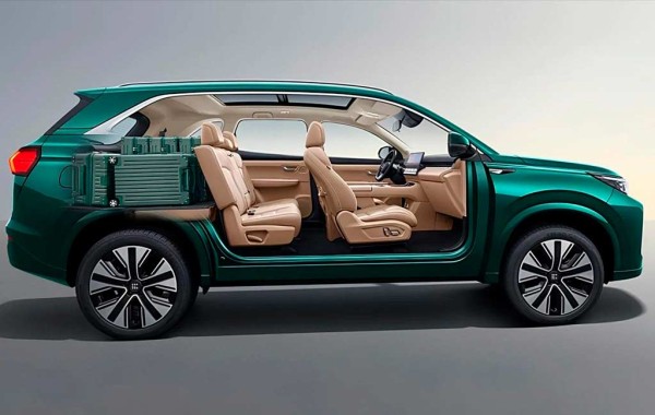 Китайцы из Seres представили трехрядный гибридный кроссовер Landian E5 Plus Китайцы из Seres представили трехрядный гибридный кроссовер Landian E5 Plus