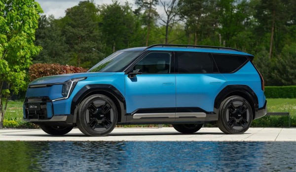 Дайджест дня: юбилейный Highlander, Соболь NN 4x4 в продаже и другие события индустрии Дайджест дня: юбилейный Highlander, Соболь NN 4x4 в продаже и другие события индустрии