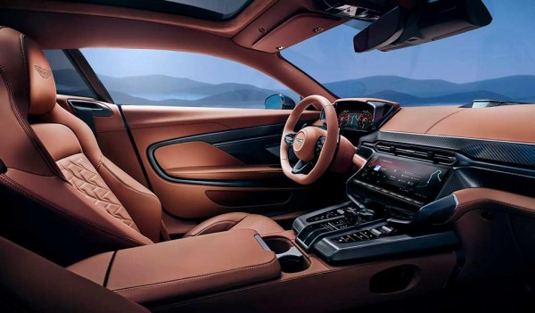 Представлен новый Aston Martin Vanquish: преемник уходящего DBS Представлен новый Aston Martin Vanquish: преемник уходящего DBS