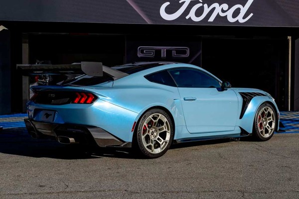 Ford Mustang GTD: самая мощная товарная версия модели с 826-сильным движком Ford Mustang GTD: самая мощная товарная версия модели с 826-сильным движком