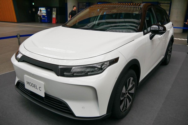 Показан первый электромобиль марки Sharp Показан первый электромобиль марки Sharp