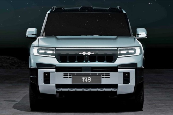 Китайцы из BYD представили большой трехрядный внедорожник Leopard 8 Китайцы из BYD представили большой трехрядный внедорожник Leopard 8