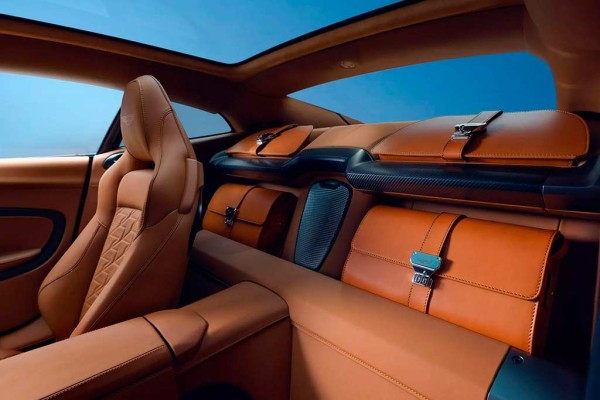 Представлен новый Aston Martin Vanquish: преемник уходящего DBS Представлен новый Aston Martin Vanquish: преемник уходящего DBS