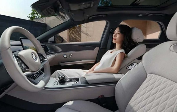 Представлен обновленный BYD Han: седан подешевел и стал дальнобойнее Представлен обновленный BYD Han: седан подешевел и стал дальнобойнее