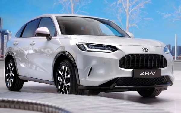 В России открыли новый автосалон Honda: модели, цены, гарантия
В России открыли новый автосалон Honda: модели, цены, гарантия