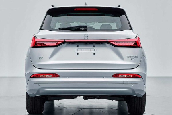 В Китае обновили гибридный кроссовер Fengon E5: это донор «российского» Evolute i-Space В Китае обновили гибридный кроссовер Fengon E5: это донор «российского» Evolute i-Space