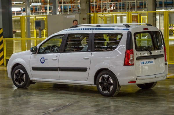 Стало известно, когда АВТОВАЗ начнет собирать электрокары e-Largus Стало известно, когда АВТОВАЗ начнет собирать электрокары e-Largus