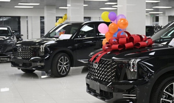 У автодилеров снижаются запасы автомобилей У автодилеров снижаются запасы автомобилей