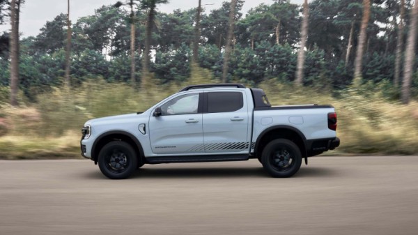 В чем преимущества именно гибридной версии пикапа Ford Ranger В чем преимущества именно гибридной версии пикапа Ford Ranger