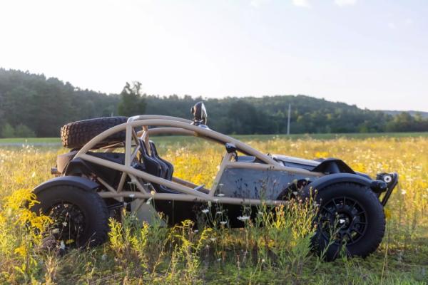 Взгляните на этот крутой раллийный багги от Ariel Взгляните на этот крутой раллийный багги от Ariel