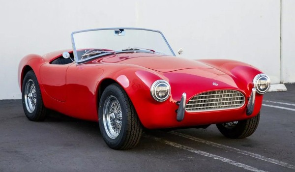 Дайджест дня: серебряный Civic, McLaren в новых руках и другие события индустрии Дайджест дня: серебряный Civic, McLaren в новых руках и другие события индустрии