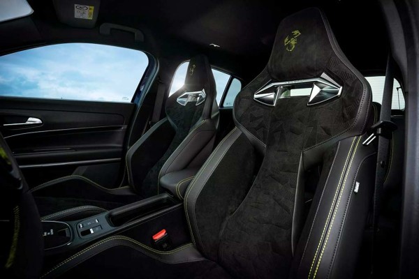 Abarth 600e: электрический паркетник оказался самым мощным автомобилем марки Abarth 600e: электрический паркетник оказался самым мощным автомобилем марки