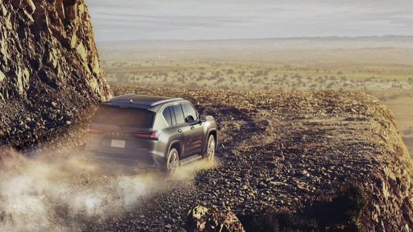 Внедорожник Lexus LX впервые стал гибридом Внедорожник Lexus LX впервые стал гибридом