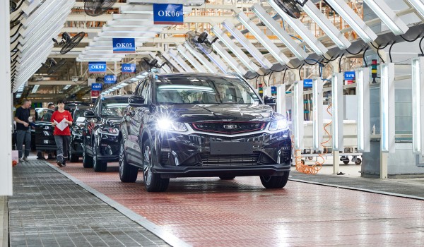 Дайджест дня: коллекционные Альфы, Cadillac Lyriq V и другие события индустрии Дайджест дня: коллекционные Альфы, Cadillac Lyriq V и другие события индустрии