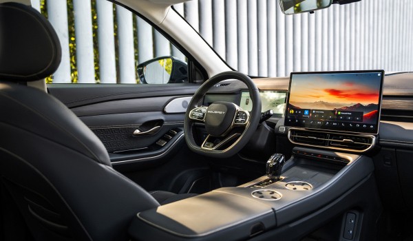 Семиместный кроссовер Soueast S09 для России: подробности Семиместный кроссовер Soueast S09 для России: подробности