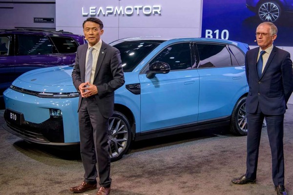 В Европе состоялась премьера электрического кроссовера Leapmotor B10 В Европе состоялась премьера электрического кроссовера Leapmotor B10