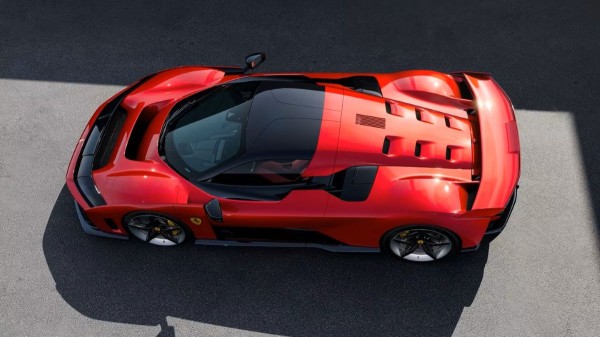 Новый гиперкар Ferrari F80 продолжит дело LaFerrari Новый гиперкар Ferrari F80 продолжит дело LaFerrari