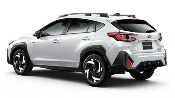 На паркетнике Subaru Crosstrek дебютировала новая гибридная система На паркетнике Subaru Crosstrek дебютировала новая гибридная система