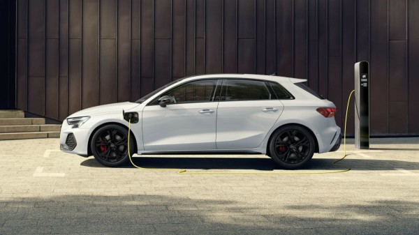 В обновленном семействе Audi A3 появились подзаряжаемые версии В обновленном семействе Audi A3 появились подзаряжаемые версии
