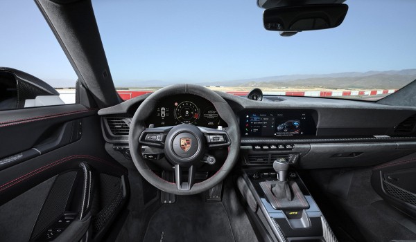 Показан обновленный Porsche 911 GT3: жертва эконорм Показан обновленный Porsche 911 GT3: жертва эконорм