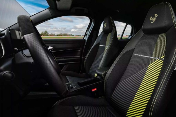 Abarth 600e: электрический паркетник оказался самым мощным автомобилем марки Abarth 600e: электрический паркетник оказался самым мощным автомобилем марки