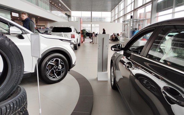 «Ввели заградительные меры». Что будет с ценами на машины из стран ЕАЭС
«Ввели заградительные меры». Что будет с ценами на машины из стран ЕАЭС