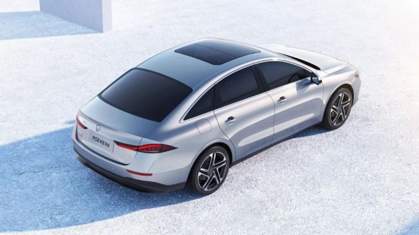 Седан Roewe D7 поставил рекорд дальности хода для подзаряжаемых гибридов Седан Roewe D7 поставил рекорд дальности хода для подзаряжаемых гибридов