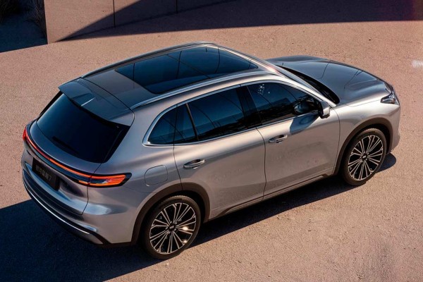 Galaxy Starship 7: компания Geely частично рассекретила гибридный внедорожник Galaxy Starship 7: компания Geely частично рассекретила гибридный внедорожник