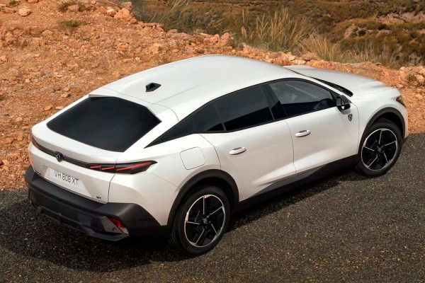 Peugeot E-408: электрический вариант французского кросс-лифтбека Peugeot E-408: электрический вариант французского кросс-лифтбека